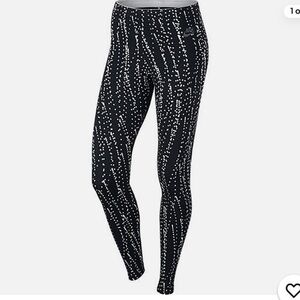 Nike Women's Sportswear Dot Pattern Running Leggings Black & White Athletic Pant